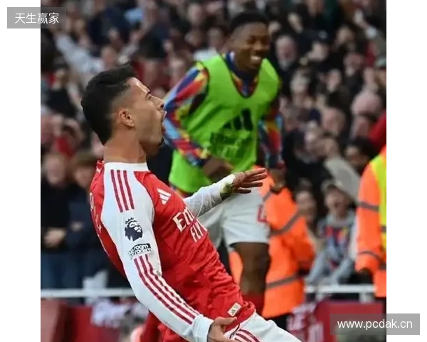 镜报：曼联沦为喜剧俱乐部，至暗时刻可能超越了之前的利物浦